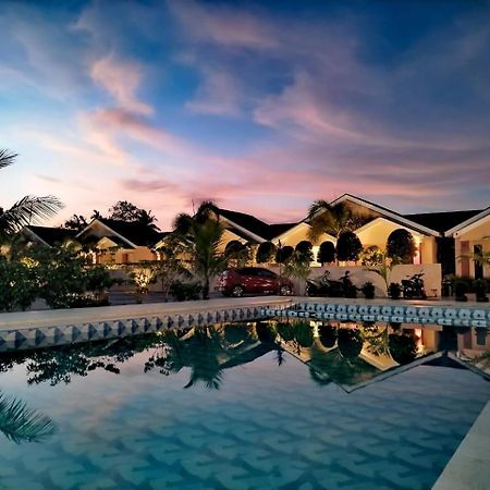 Nahdhoh Langkawi Resort Пантай-Ченанг Екстер'єр фото