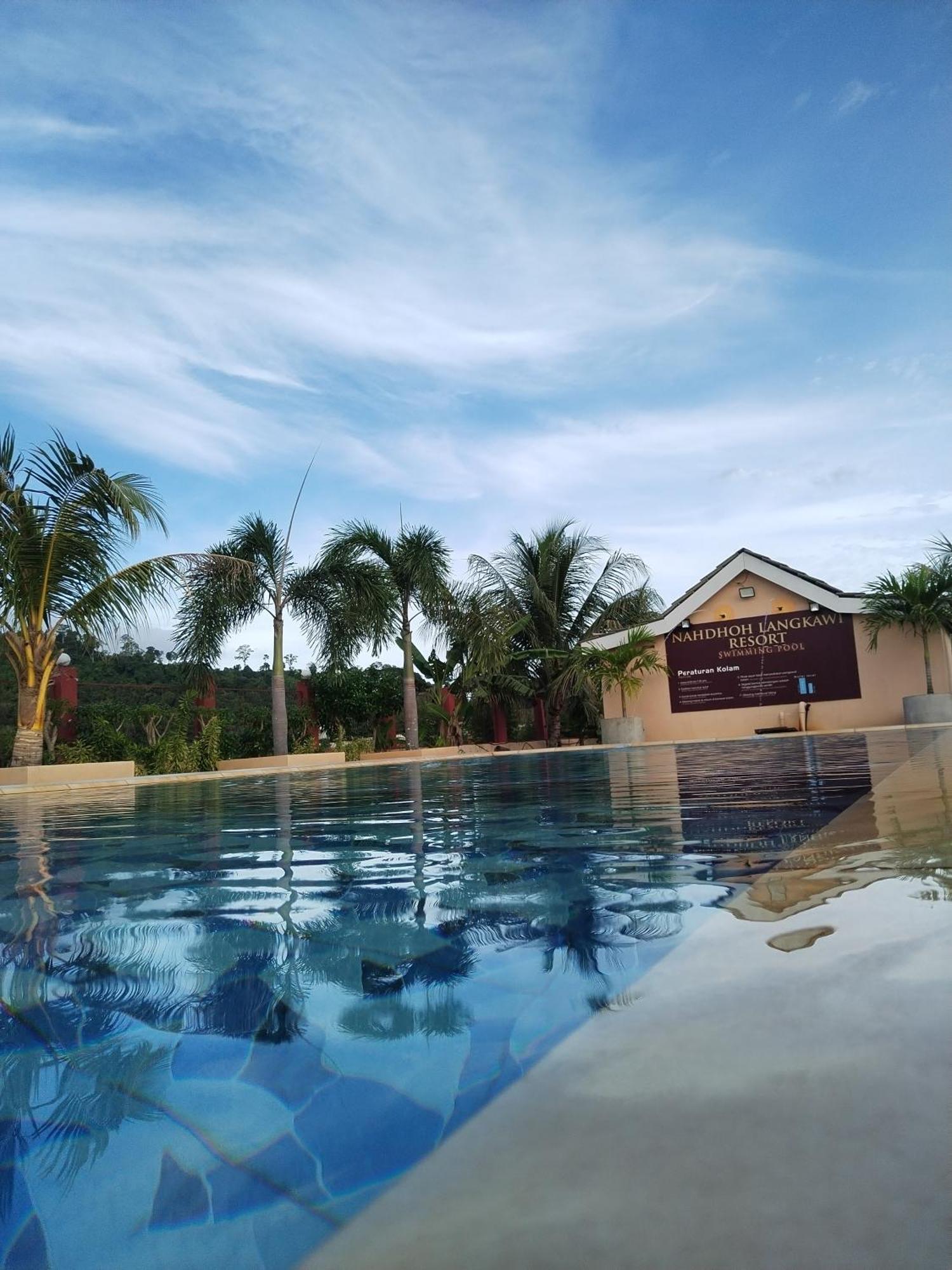 Nahdhoh Langkawi Resort Пантай-Ченанг Екстер'єр фото
